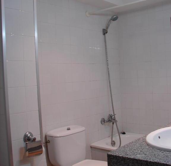 스탠다드 룸, Hostal Del Ripollès