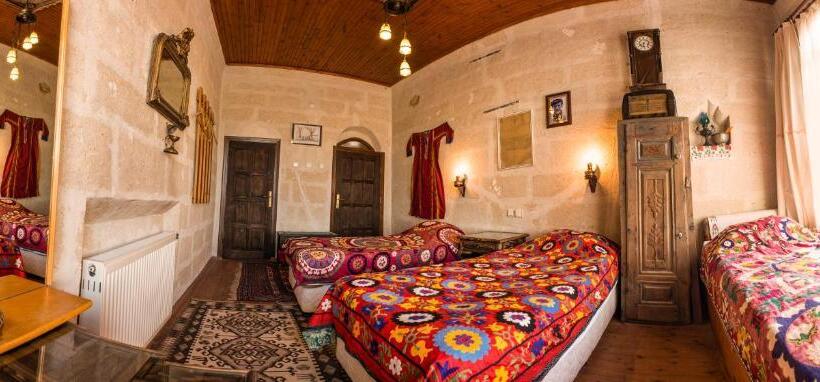 اتاق استاندارد سه نفره, Kirkit