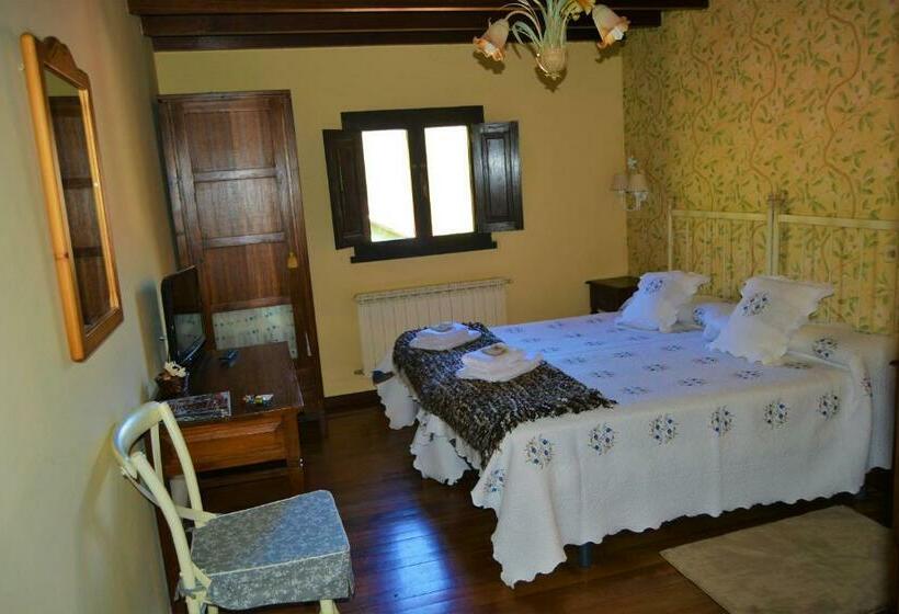 Номер Стандарт, Núcleo De Turismo Rural La Corte
