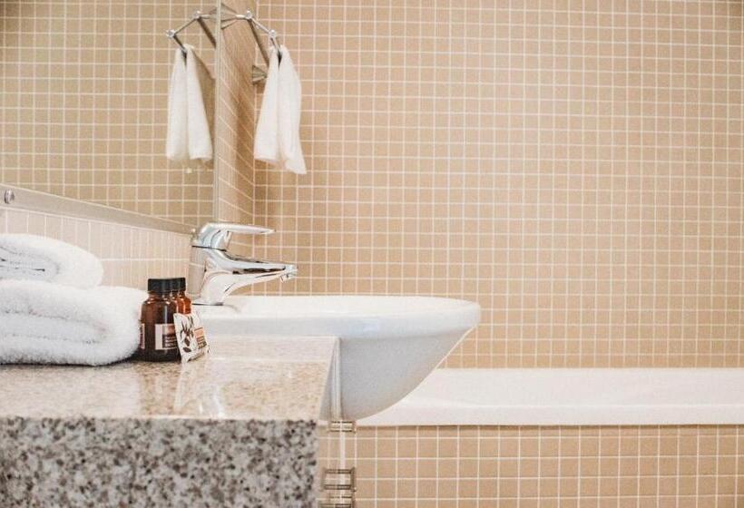 Апартаменты 2 Спальни, Grandview Apartments