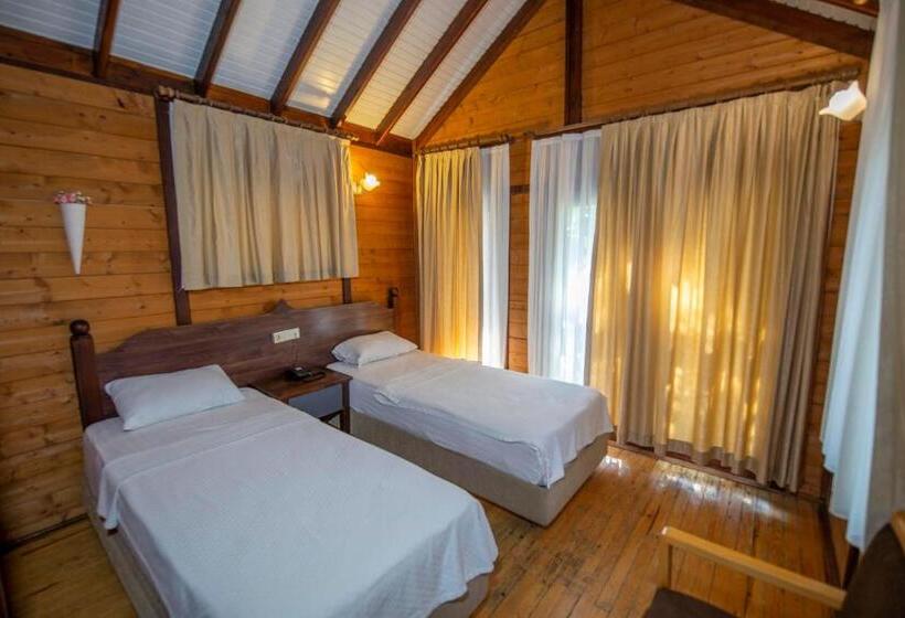 Номер Стандарт Вид на Сад, Sea Valley Lodge