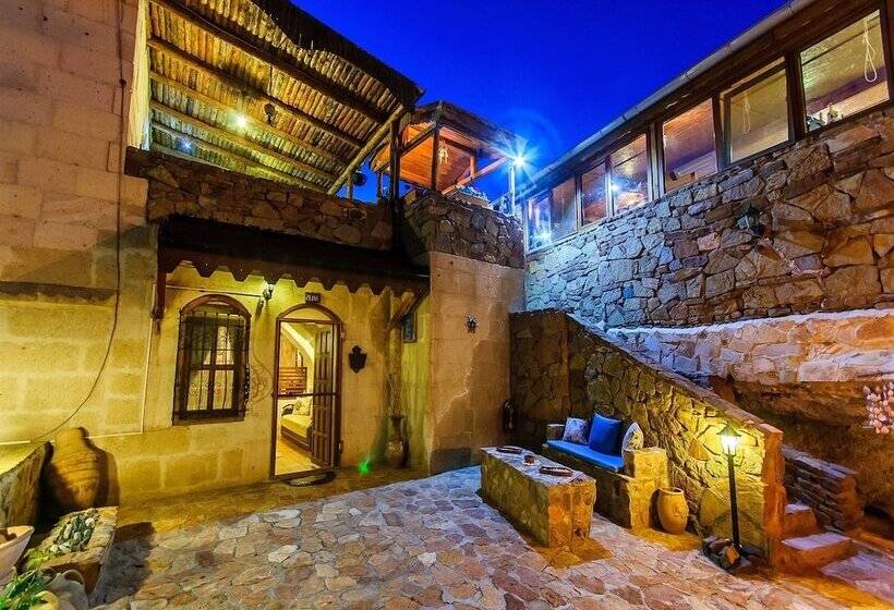 Номер Deluxe, Adanos Konuk Evi