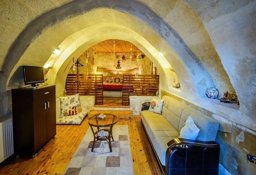 Номер Deluxe, Adanos Konuk Evi