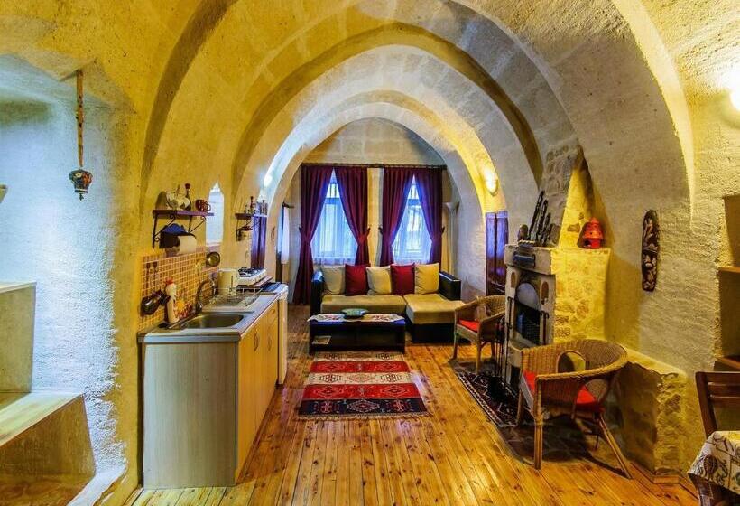 Люкс Повышенной Комфортности, Adanos Konuk Evi