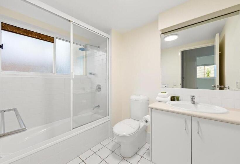 Апартаменты 2 Спальни, La Mer Sunshine Beachfront
