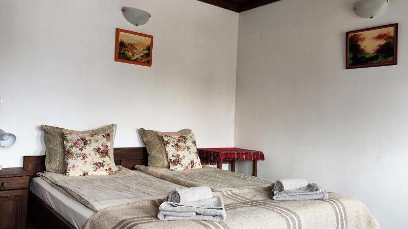 Номер Стандарт, Chardaka Guest House