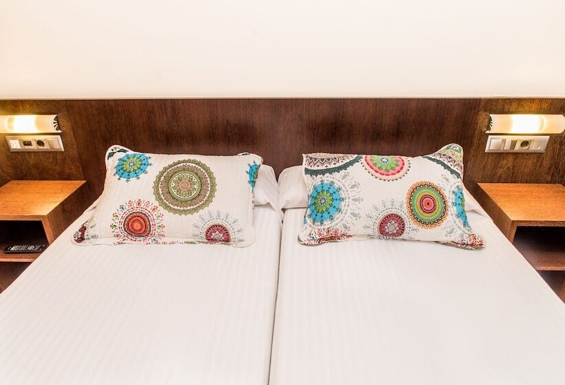 Номер Стандарт, Hostal Nirvana