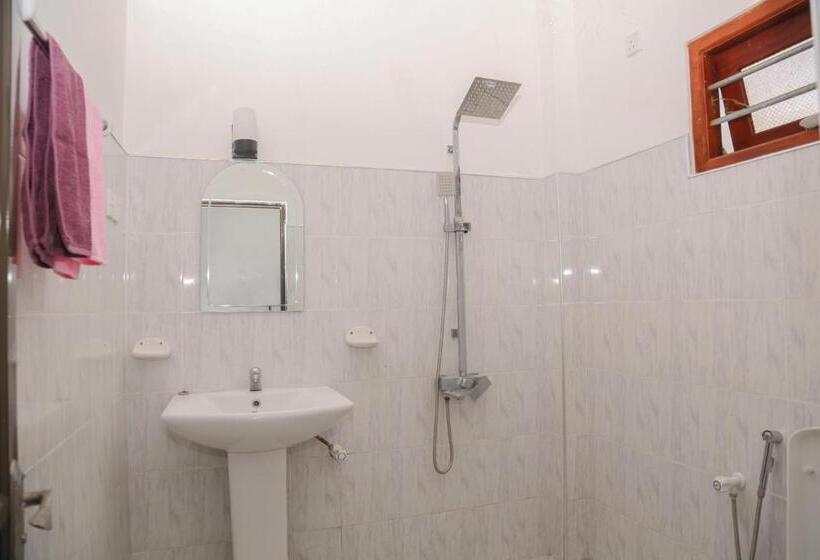 اتاق استاندارد با تخت بزرگ, Tithira Guest House