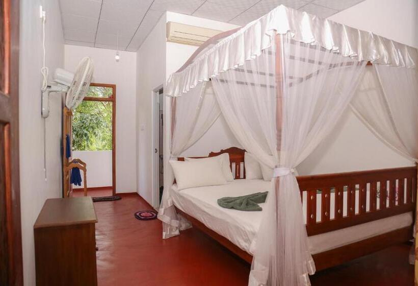 Habitación Estándar Cama King, Tithira Guest House