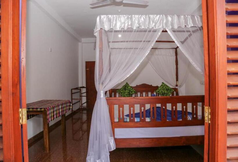 Habitación Estándar Cama Queen, Tithira Guest House