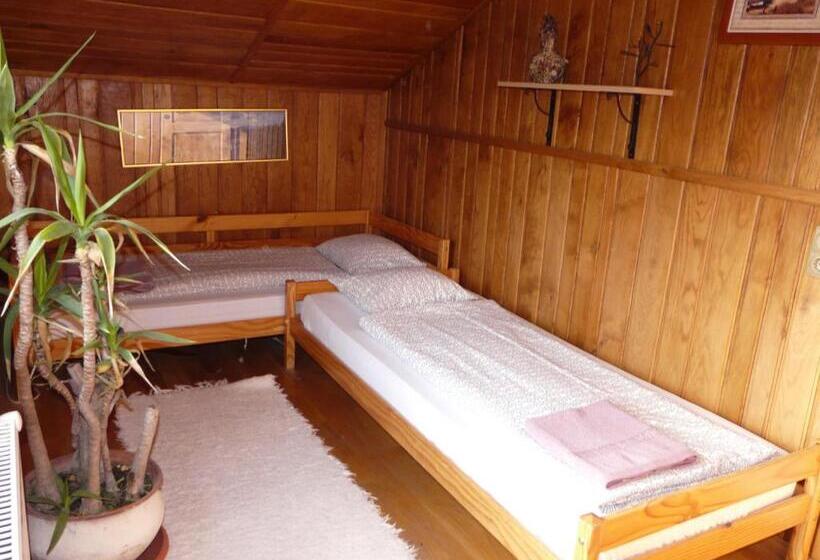 침실 2개 아파트, Tölgyfakuckó Apartman