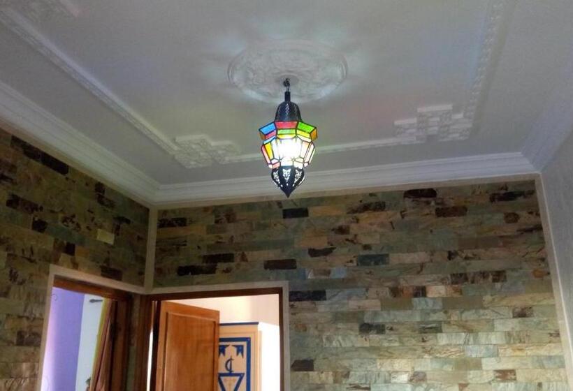 Номер Стандарт Вид на Бассейн, Mirleft Tayought Guest House