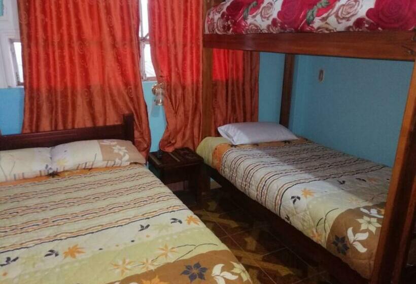 اتاق استاندارد سه نفره, Hostal Otavalos Inn Hostel