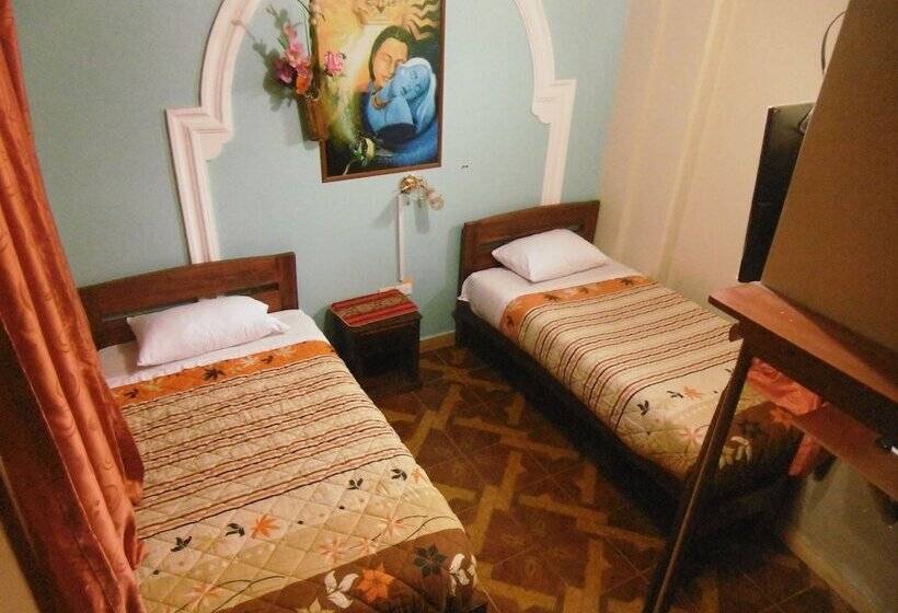 اتاق استاندارد سه نفره, Hostal Otavalos Inn Hostel