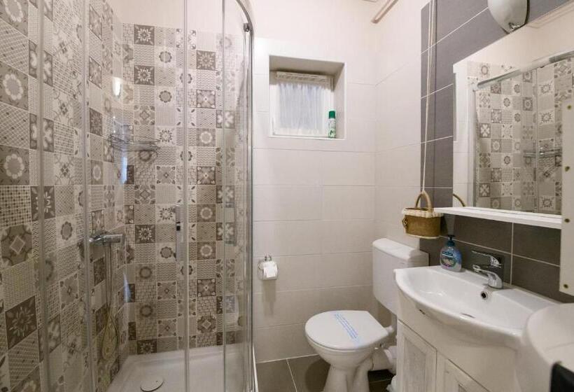 带1个卧室的舒适公寓, Jázmin Apartmanház