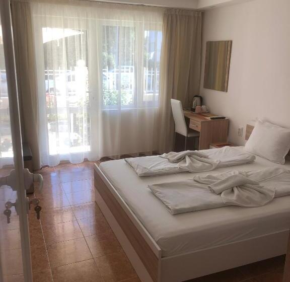 ガーデンビュースタンダードルーム, Borko Guest House