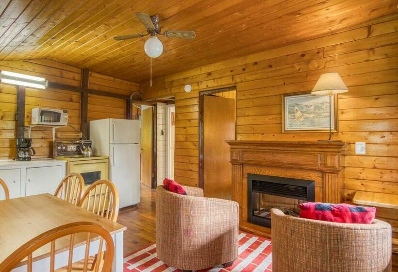 Дом 2 Спальни, Timbers Resort