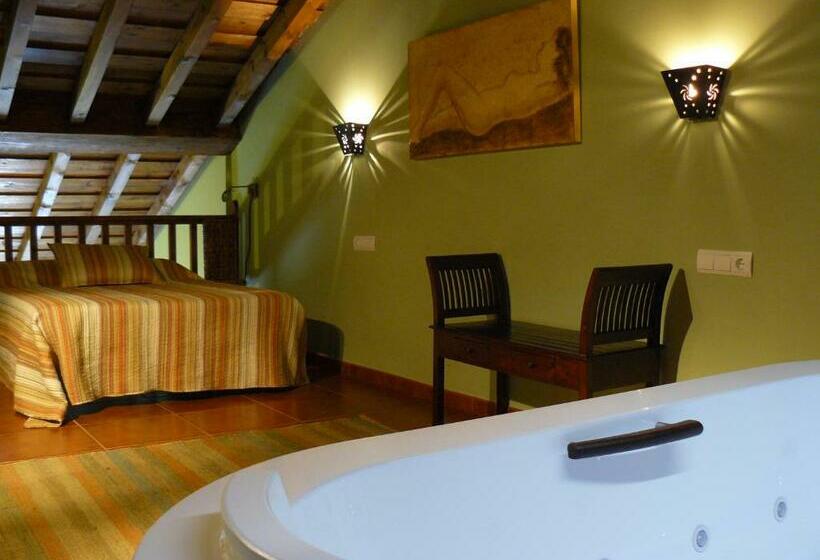 带按摩浴盆的套房, Posada La Villanita