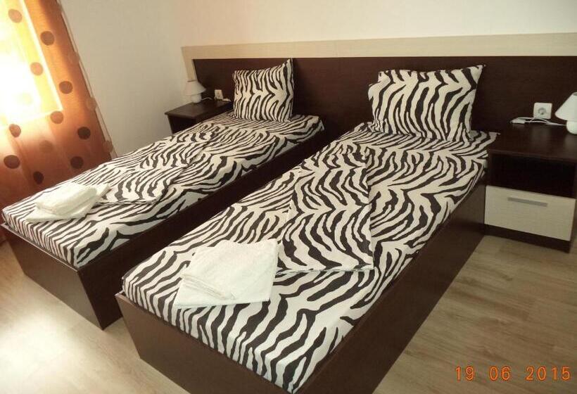 Номер Стандарт с Балконом, Sveti Georgi Guest House