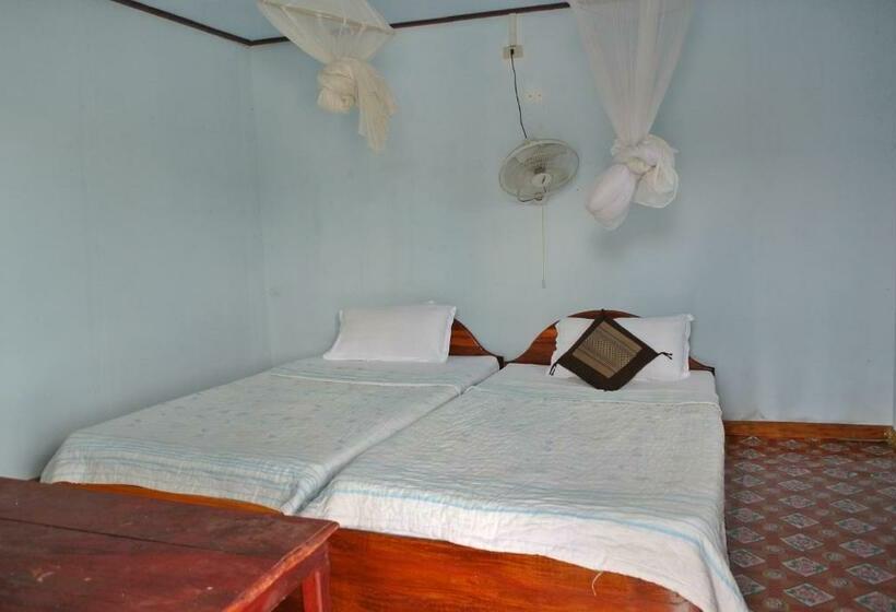 Бунгало Стандарт, Tavendang Guesthouse