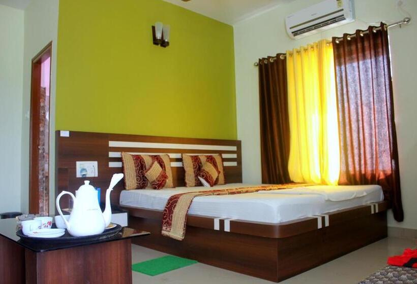 Номер Deluxe с Балконом, Blooming Star Guest House