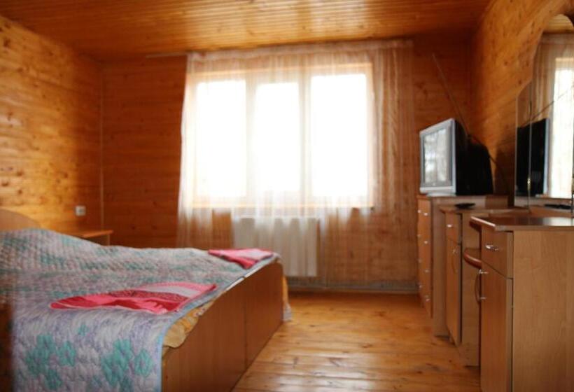 带3个卧室的公寓, Gutsulochka Apartment