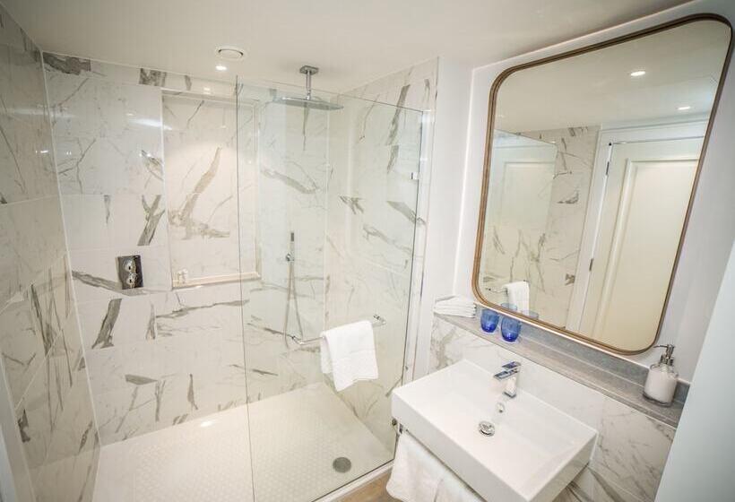 장애인을 위한 스탠다드 룸, Harbour Hotel & Spa Southampton