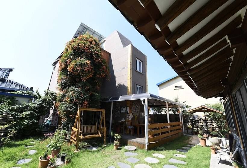 Номер Стандарт, Dasomchae Hanok Stay