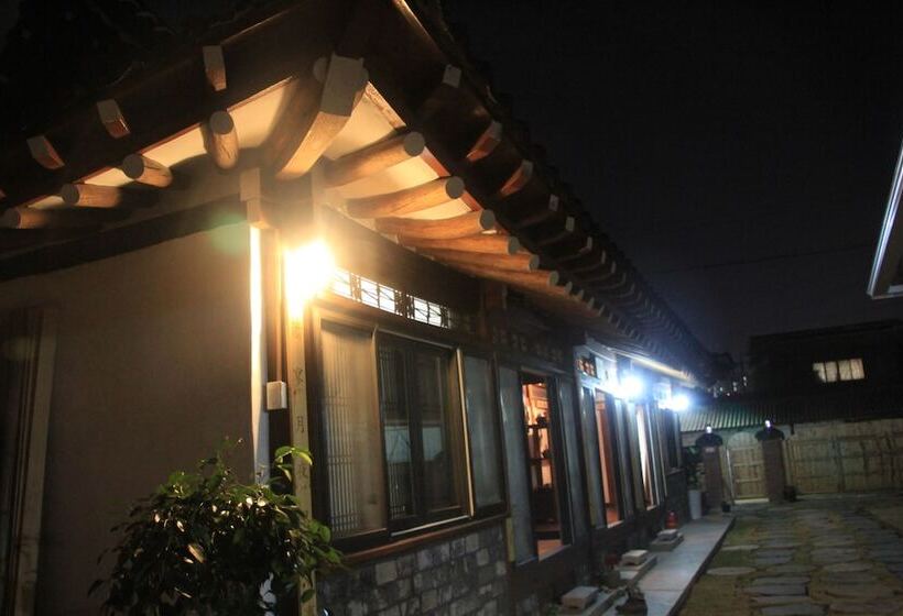Номер Стандарт, Dasomchae Hanok Stay