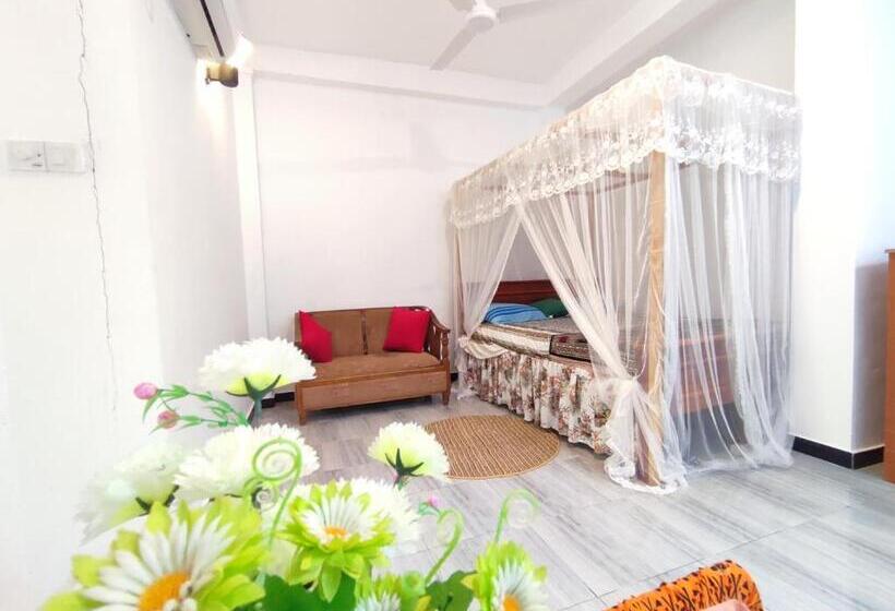 اتاق لوکس چهار تخته, Matota Family Villa
