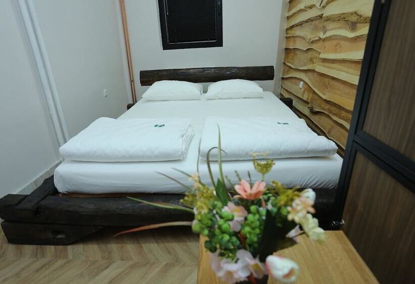 اتاق استاندارد با سرویس بهداشتی مشترک, Casa De La Montaña   Adults Only   Hostel