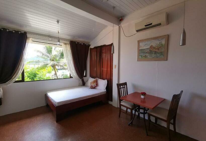スタンダードルーム, Pura Vida Backpackers Golfito