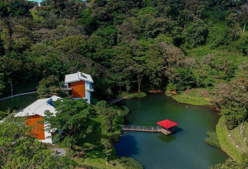 Номер Стандарт Вид на Горы, Burbi Lake Lodge Monteverde