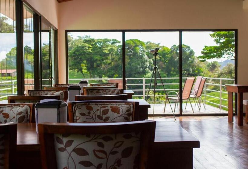 חדר סטנדרט נוף להרים, Burbi Lake Lodge Monteverde