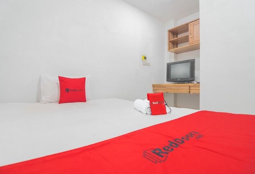 Номер Стандарт, Reddoorz Near Gajah Mada Pontianak