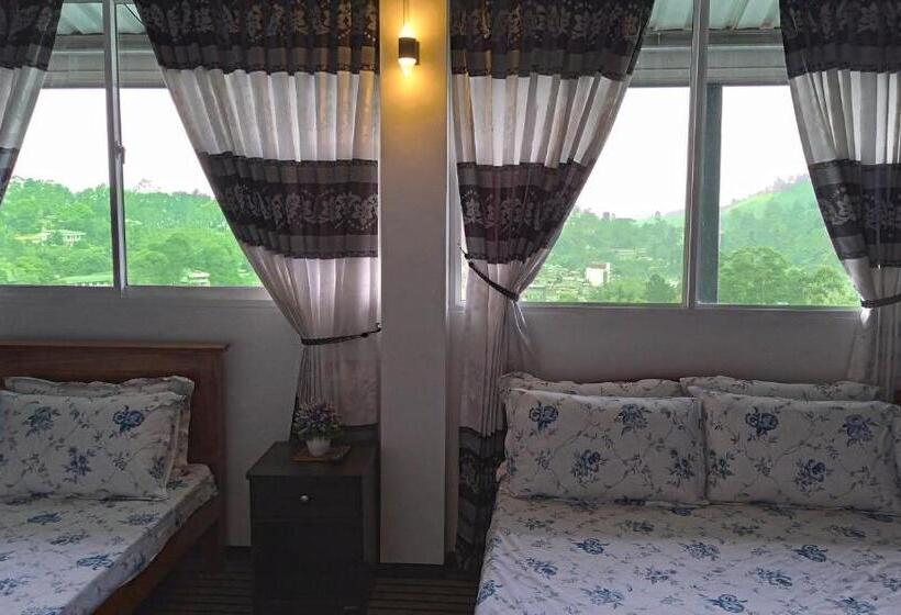 Номер Стандарт Трехместный, Lucky Star View Inn