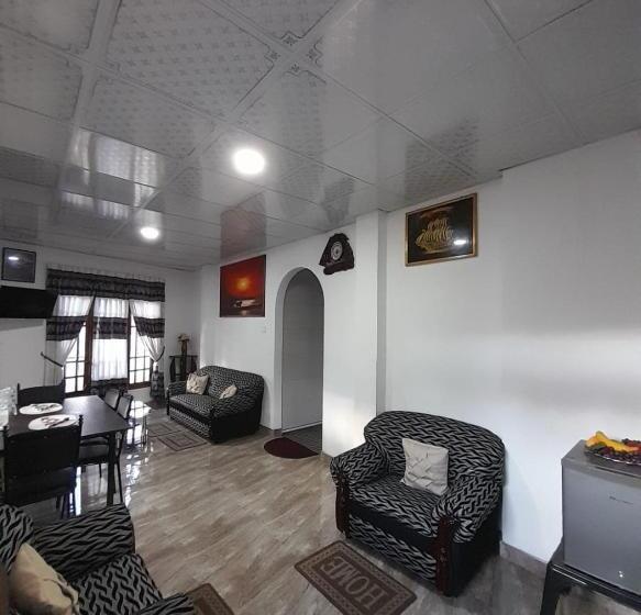 Номер Стандарт Трехместный, Lucky Star View Inn
