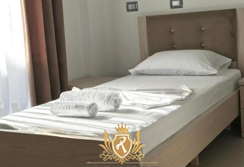 オーシャンビューデラックスルームバルコニー付き, Durmishi Rooms & Apartments & Beach