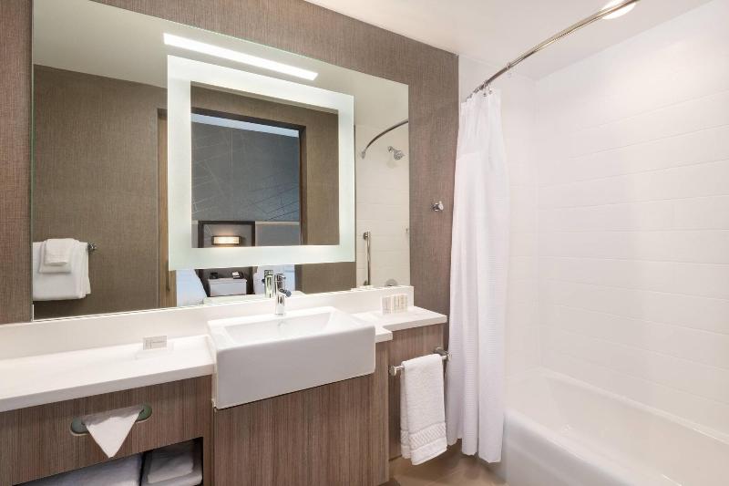 스위트 킹사이즈 침대, Springhill Suites By Marriott Tifton