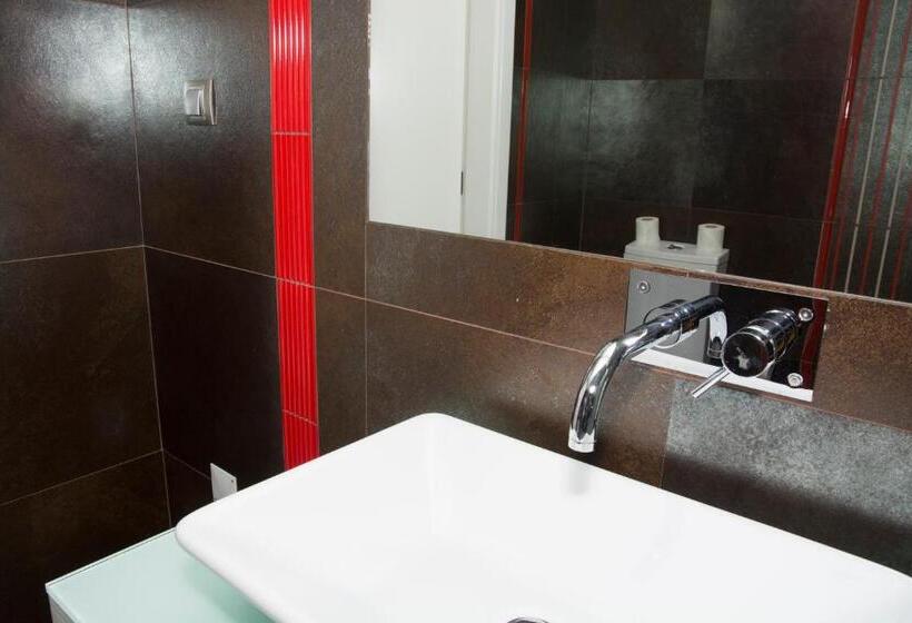 Дом 4 Спальни, Casas Do Regato