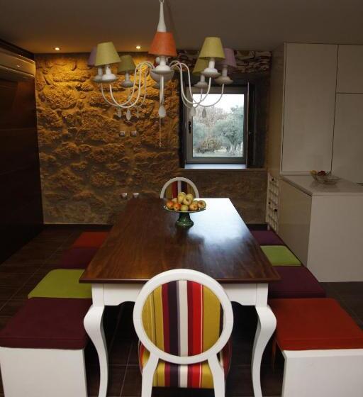 Дом 4 Спальни, Casas Do Regato