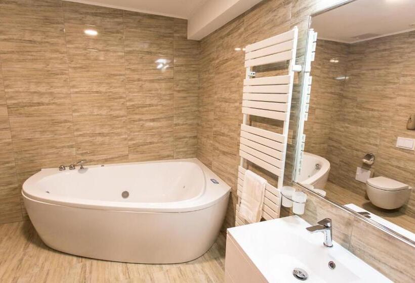 سوئیت با بالکن, Panorama Boutique