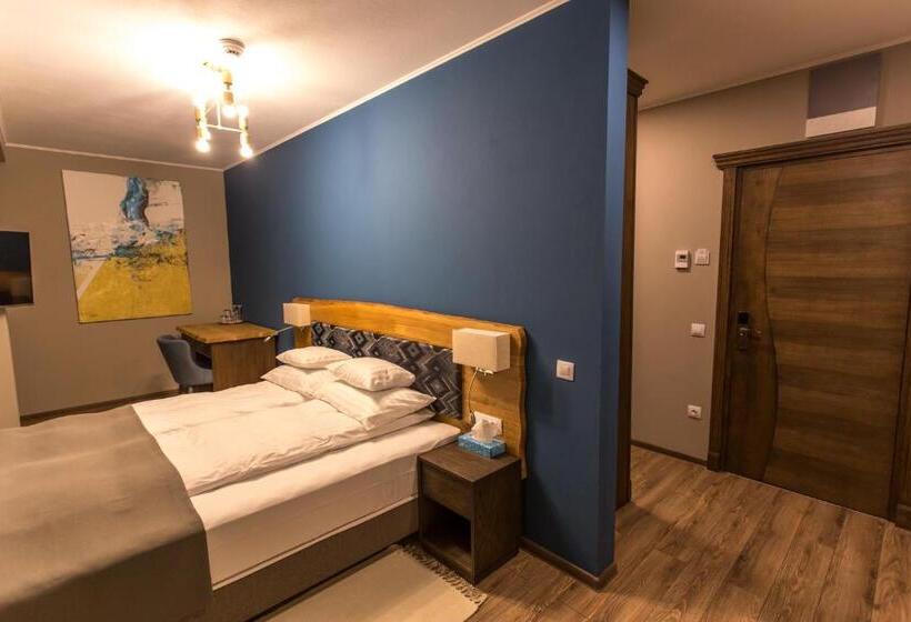 اتاق استاندارد با بالکن, Panorama Boutique