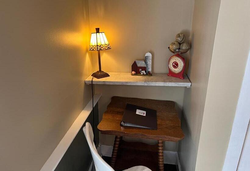 주니어 스위트, Shoreham Inn Bed & Breakfast
