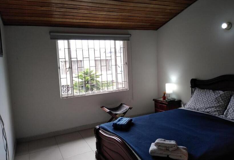 Habitación Deluxe, Hostal Norma101