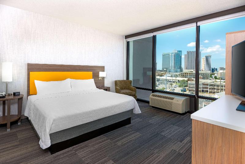 Люкс Кровать Кинг, Home2 Suites By Hilton Tampa Downtown Channel District
