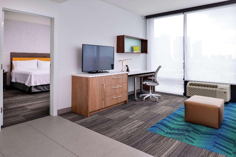 Люкс Кровать Кинг, Home2 Suites By Hilton Tampa Downtown Channel District