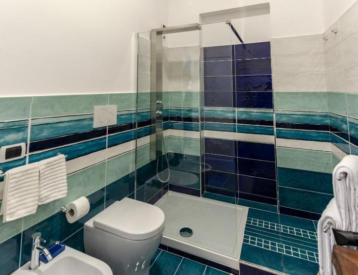 اتاق لوکس چهار تخته, Ohana Bed And Breakfast
