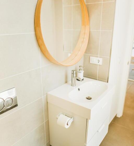 １ベッドルームアパートメント, Apartamentos Zhr