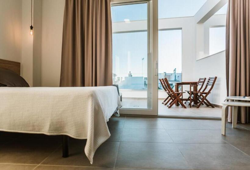 テラス付きスタンダードワンルーム, Apartamentos Zhr